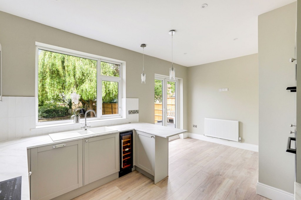 Broadway East, Carlton, NG4