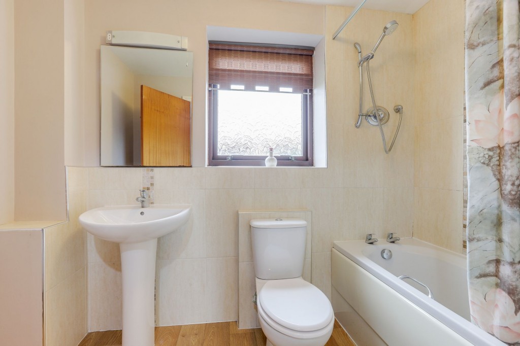 Lapford Close, Nottingham, NG3