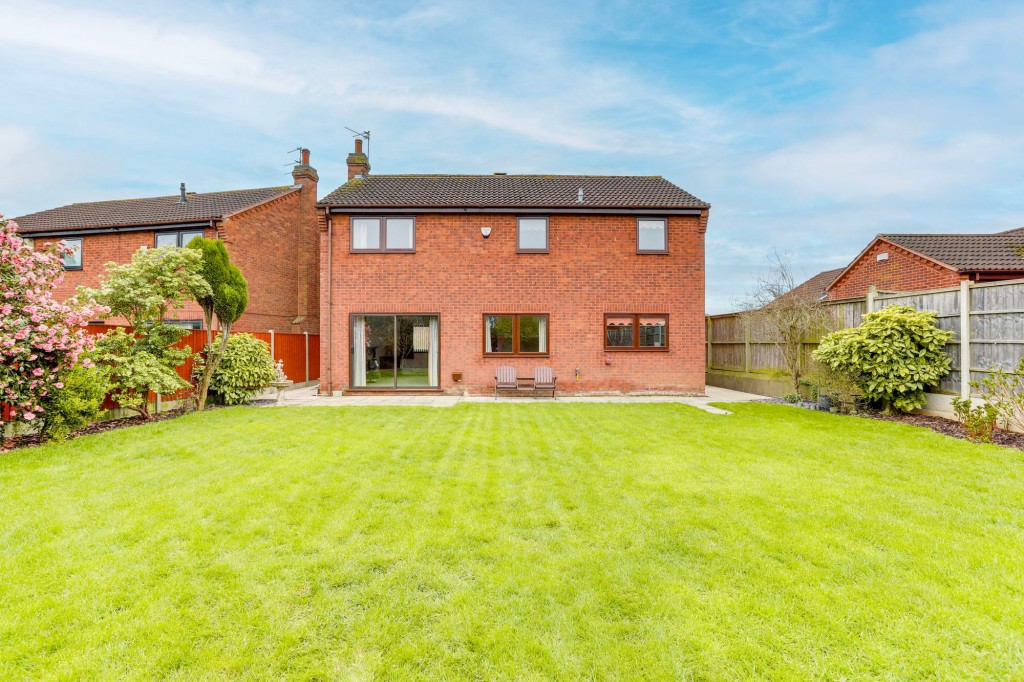 Lapford Close, Nottingham, NG3