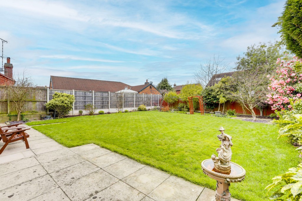 Lapford Close, Nottingham, NG3