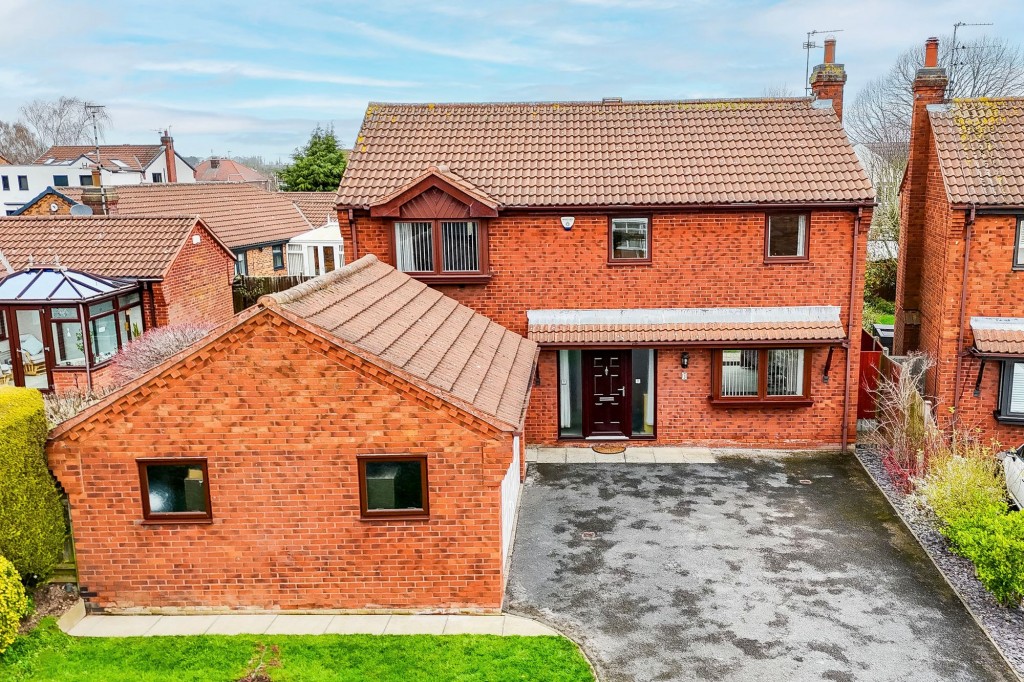 Lapford Close, Nottingham, NG3