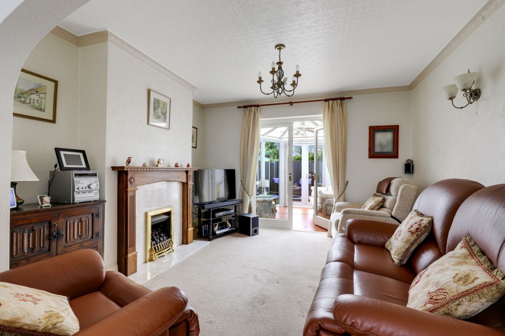 Belmont Avenue, Breaston, DE72