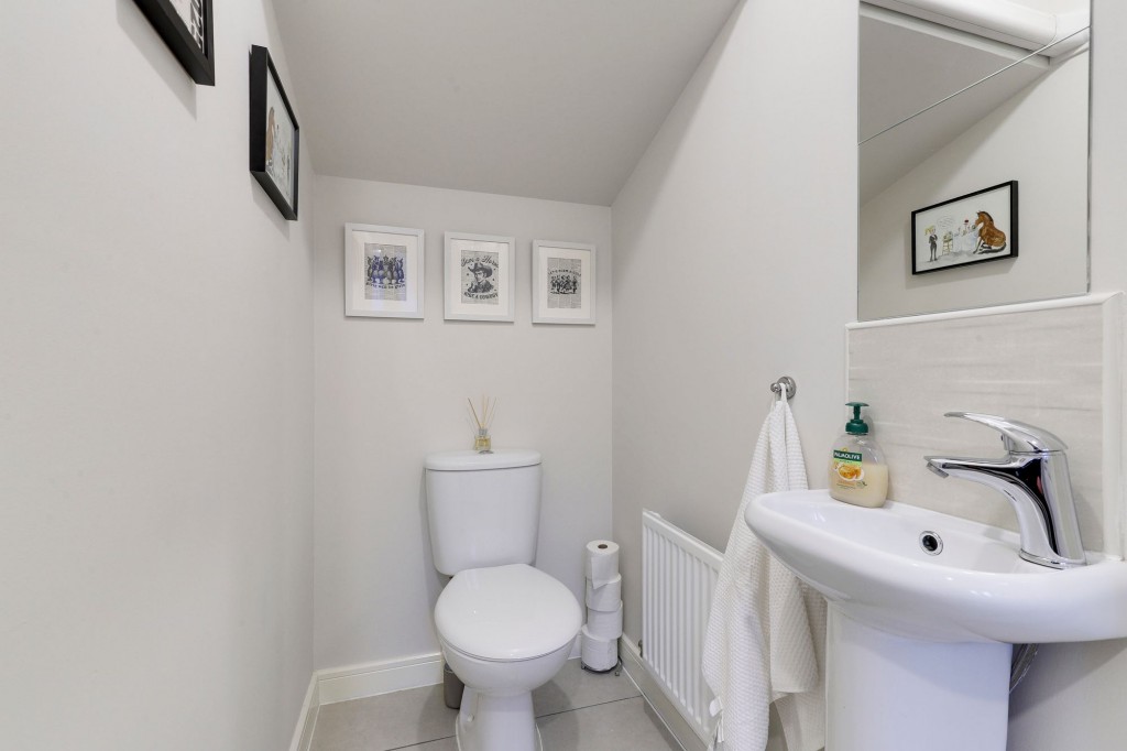 Albert Close, Hucknall, NG15