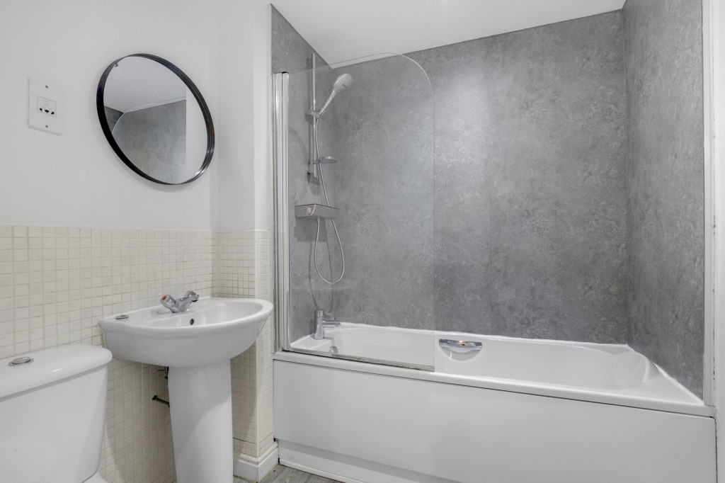 Edison Way, Arnold, NG5