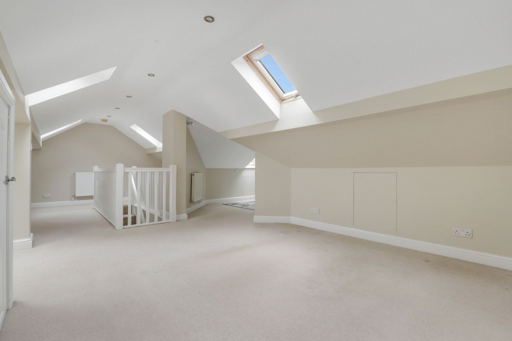 Derby Road, Mansfield, NG18