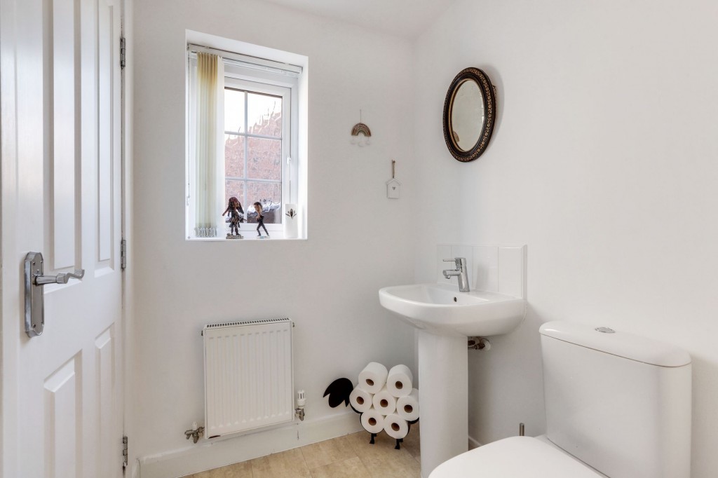 Emperors Way, Hucknall, NG15