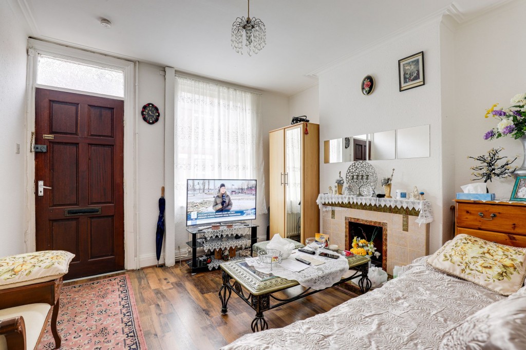 Ewart Road, Nottingham, NG7