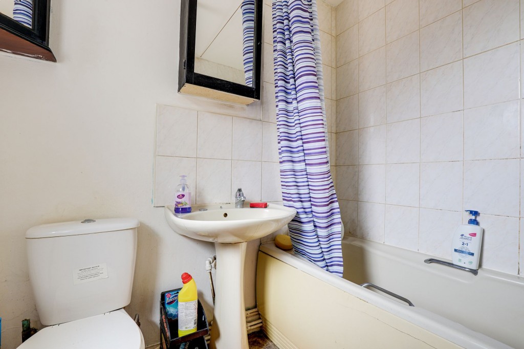 Ewart Road, Nottingham, NG7