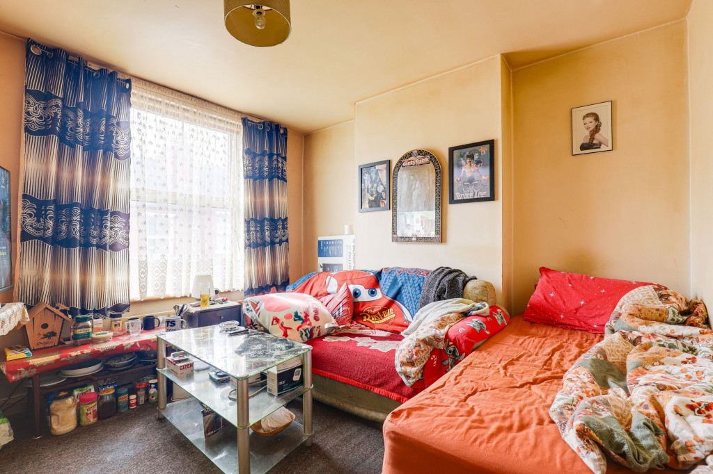 Ewart Road, Nottingham, NG7