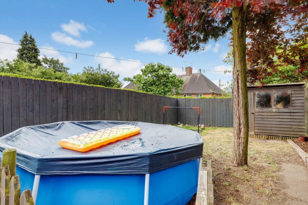 Longmead Drive, Nottingham, NG5