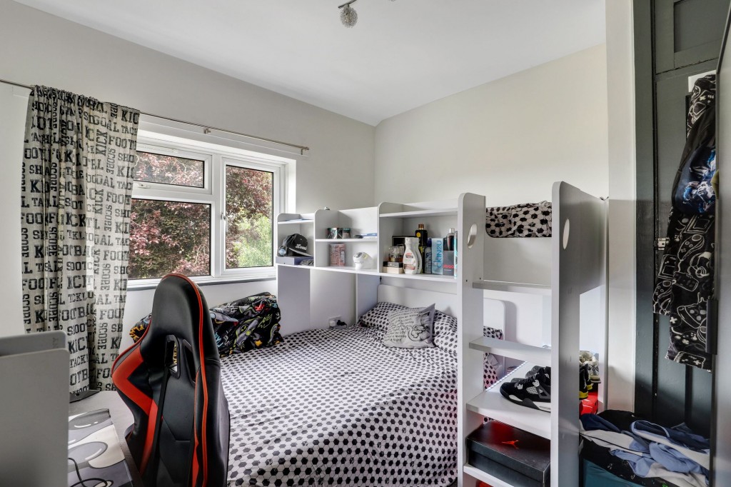 Longmead Drive, Nottingham, NG5