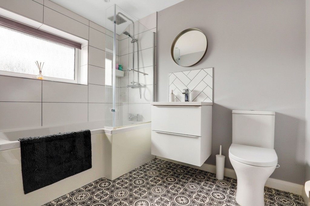 Lythe Close, Nottingham, NG11