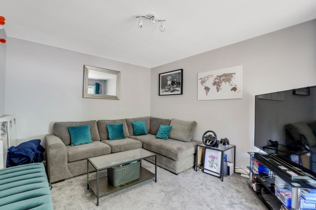 Lythe Close, Nottingham, NG11