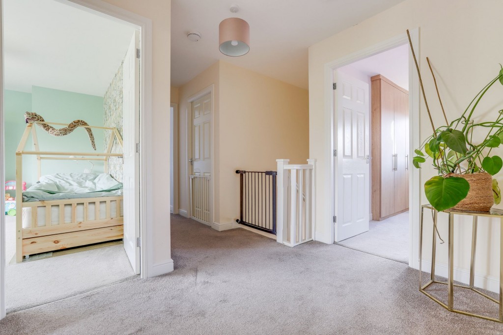 Maple Close, Calverton, NG14