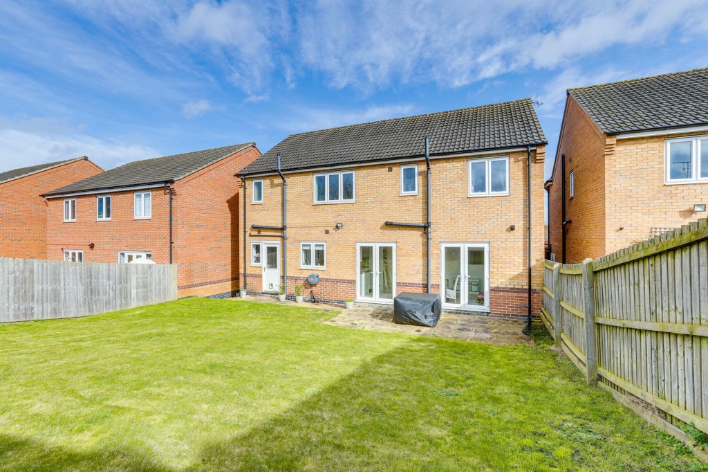 Maple Close, Calverton, NG14