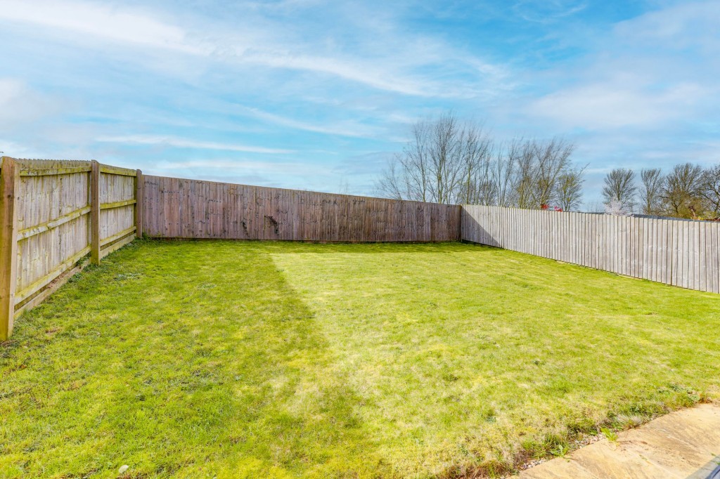 Maple Close, Calverton, NG14