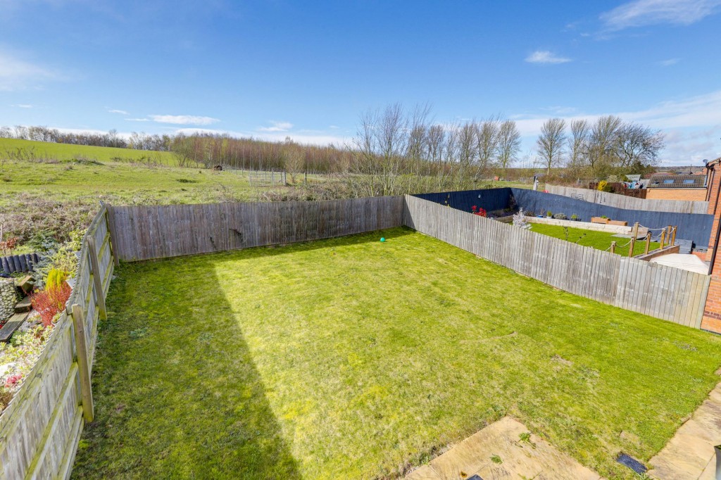 Maple Close, Calverton, NG14