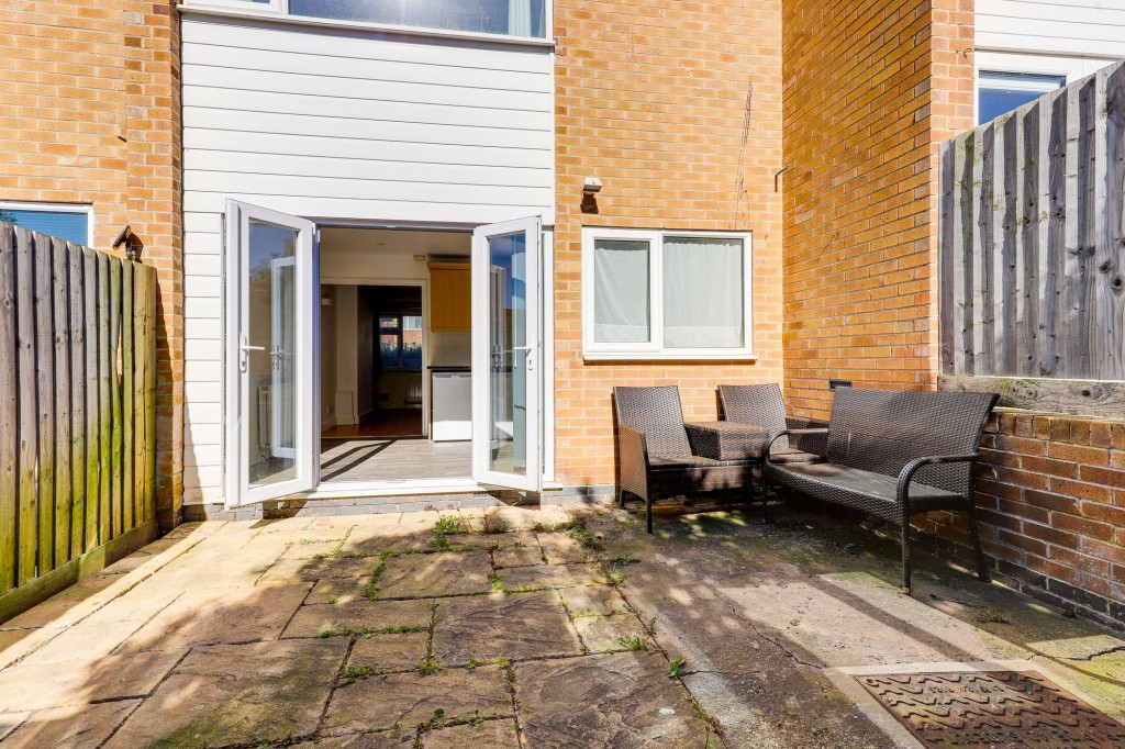 Third Avenue, Gedling, NG4