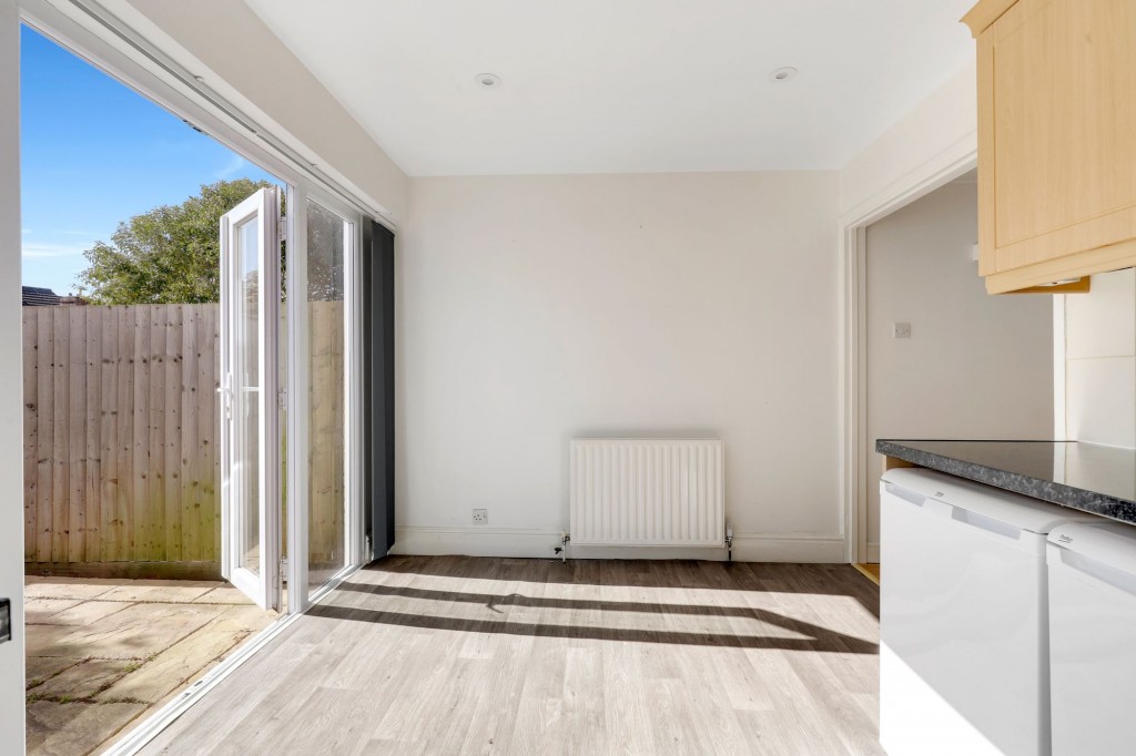Third Avenue, Gedling, NG4