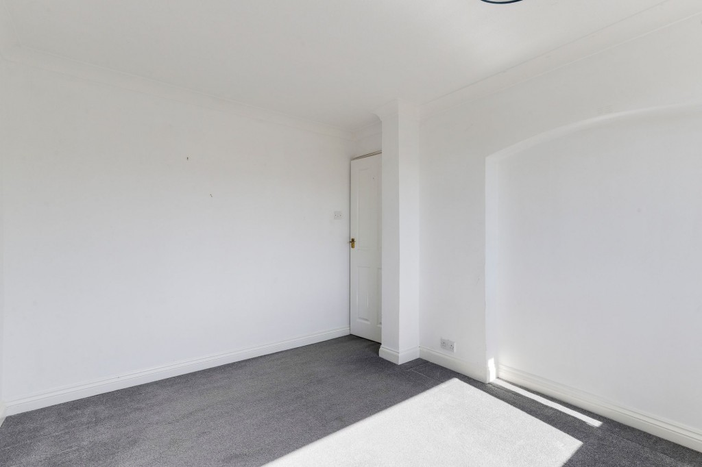 Third Avenue, Gedling, NG4