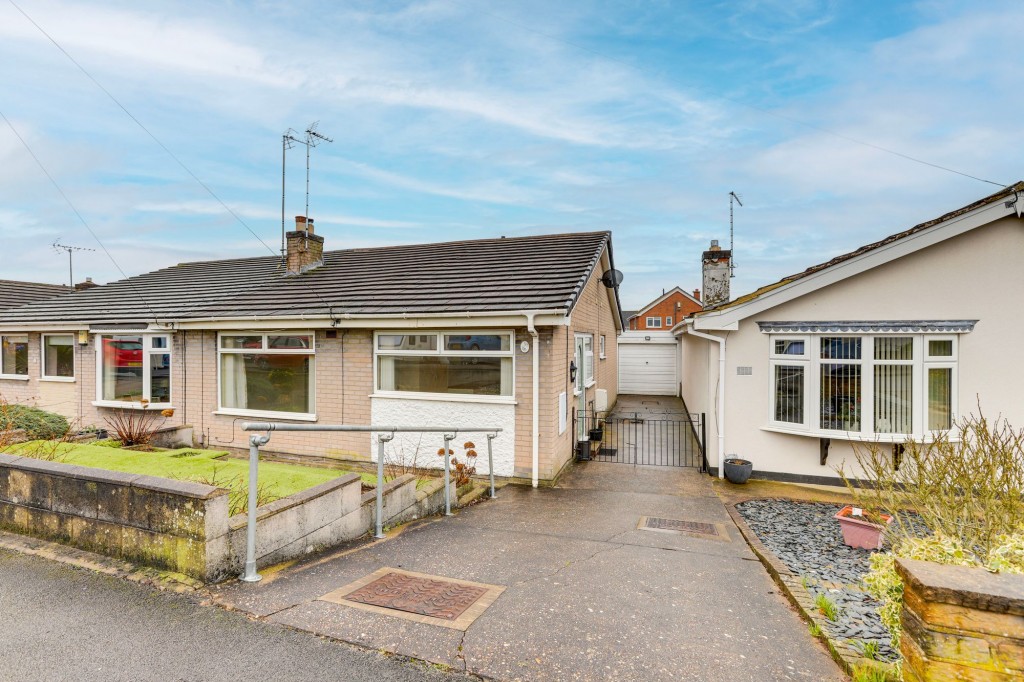 Auckland Road, Hucknall, NG15