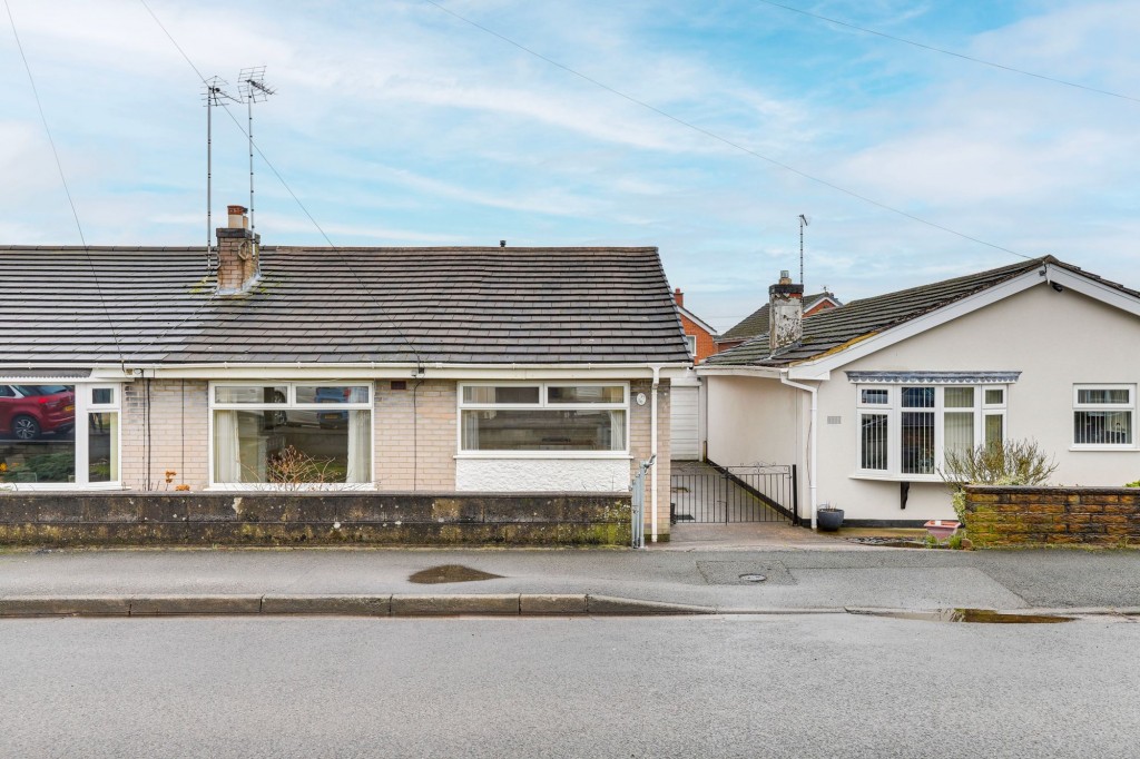 Auckland Road, Hucknall, NG15