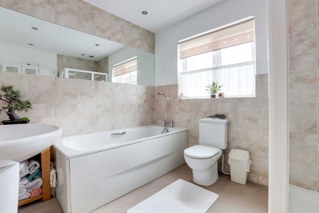 Lime Tree Gardens, Lowdham, NG14