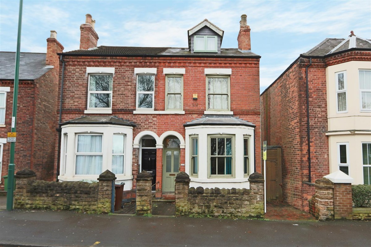 Woodborough Road, Mapperley, Nottingham, NG3 5HB HoldenCopley