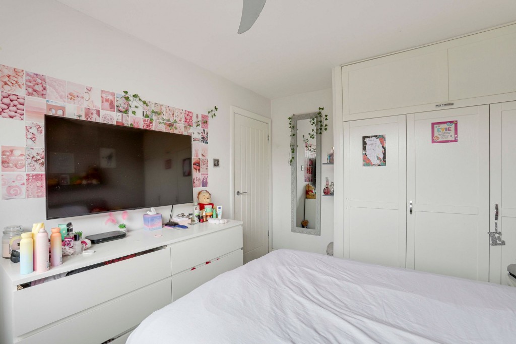 Cross Street, Arnold, NG5