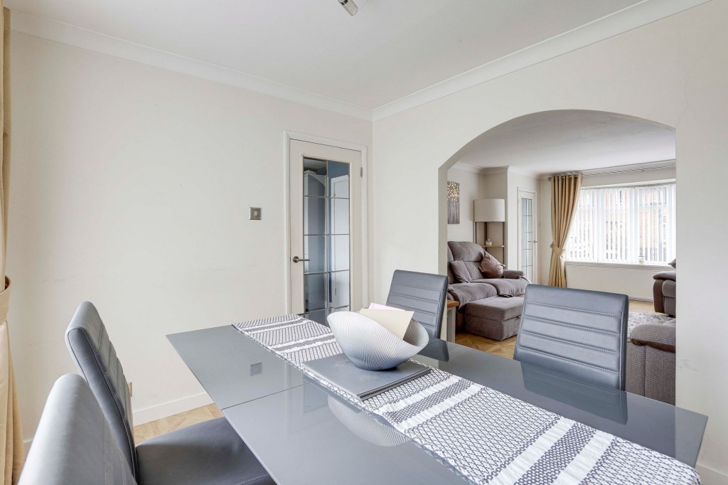 Cross Street, Arnold, NG5