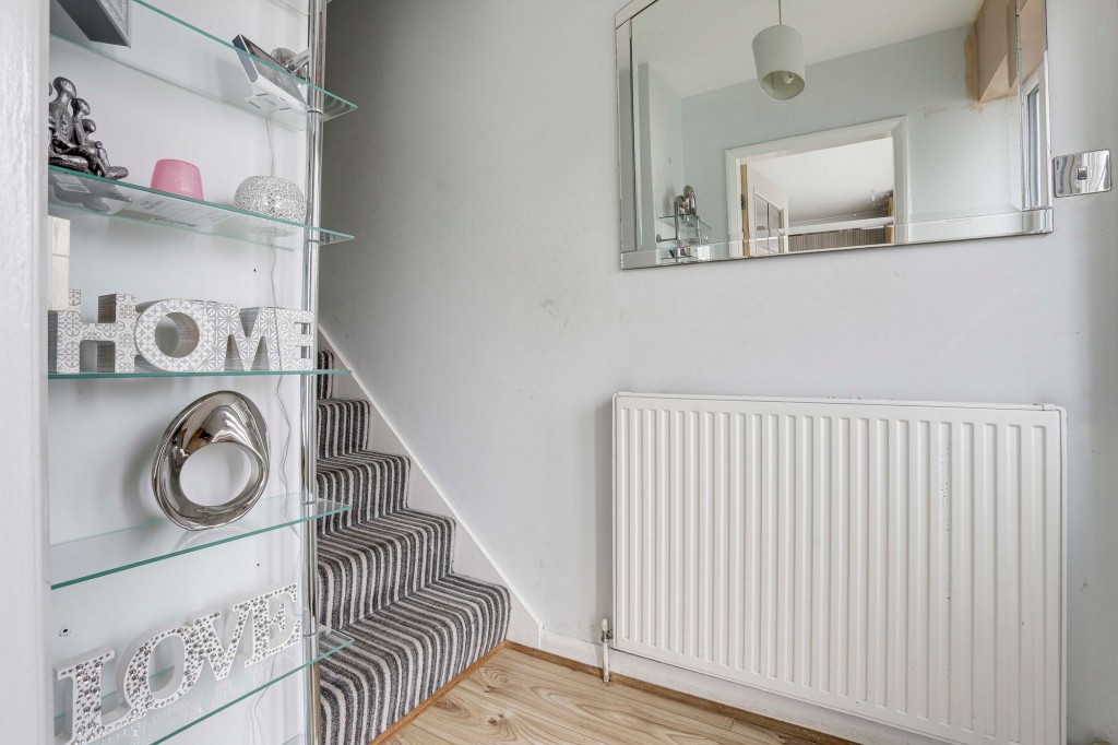 Cross Street, Arnold, NG5