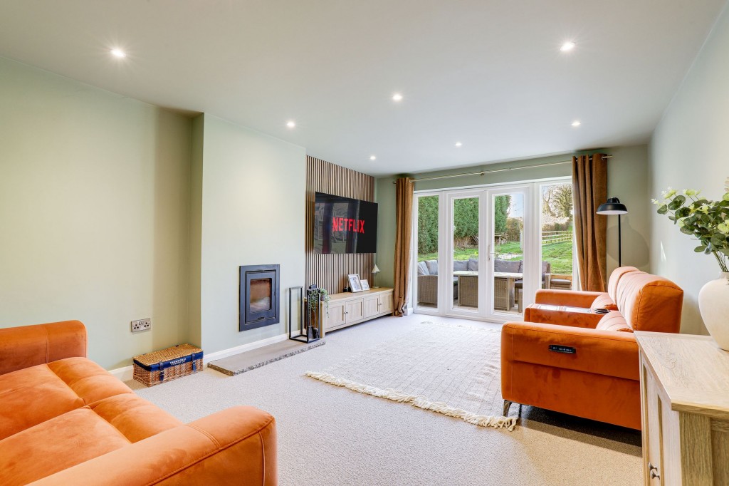 Long Meadow Farm, Main Street, Woodborough, Nottingham, NG14 6EA