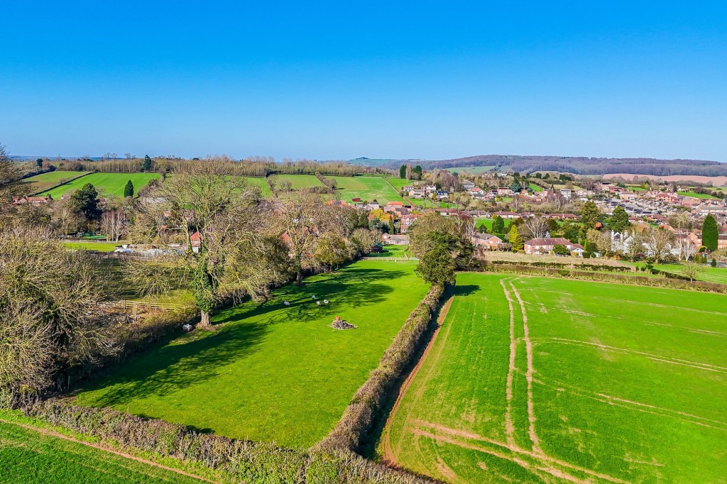 Long Meadow Farm, Main Street, Woodborough, Nottingham, NG14 6EA