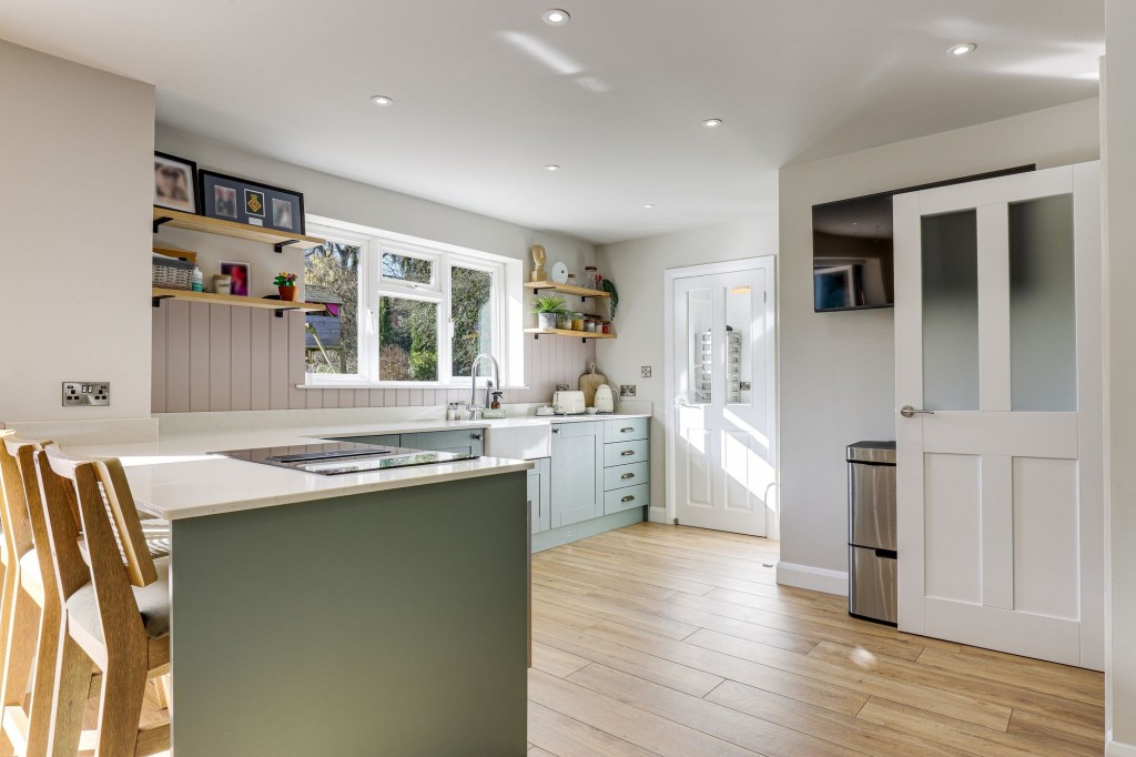 Long Meadow Farm, Main Street, Woodborough, Nottingham, NG14 6EA