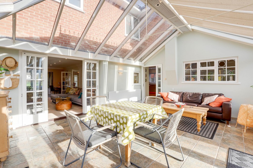 The Saucers, Scarrington, NG13