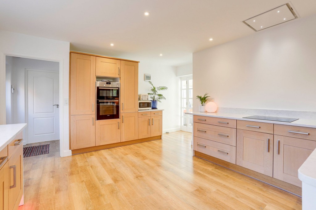 The Saucers, Scarrington, NG13