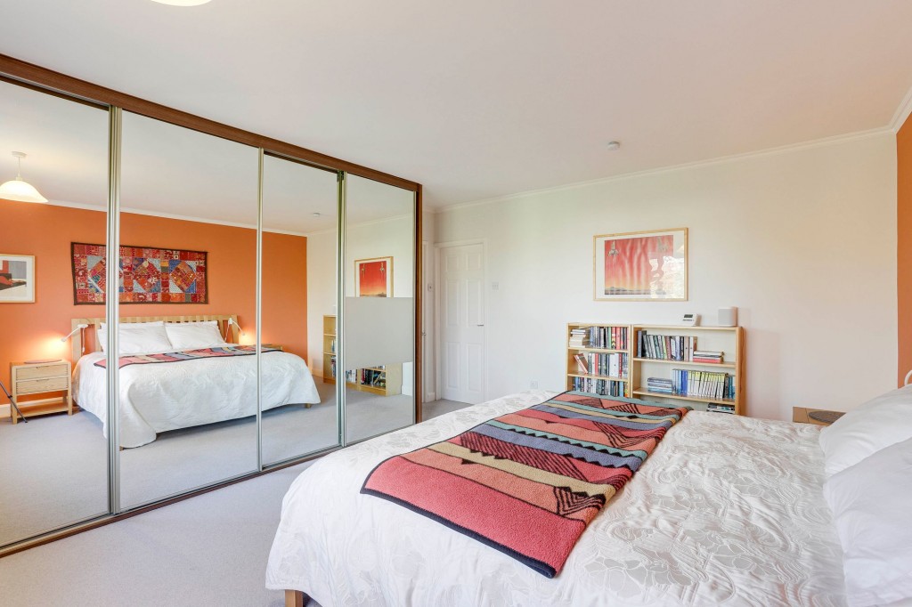 The Saucers, Scarrington, NG13