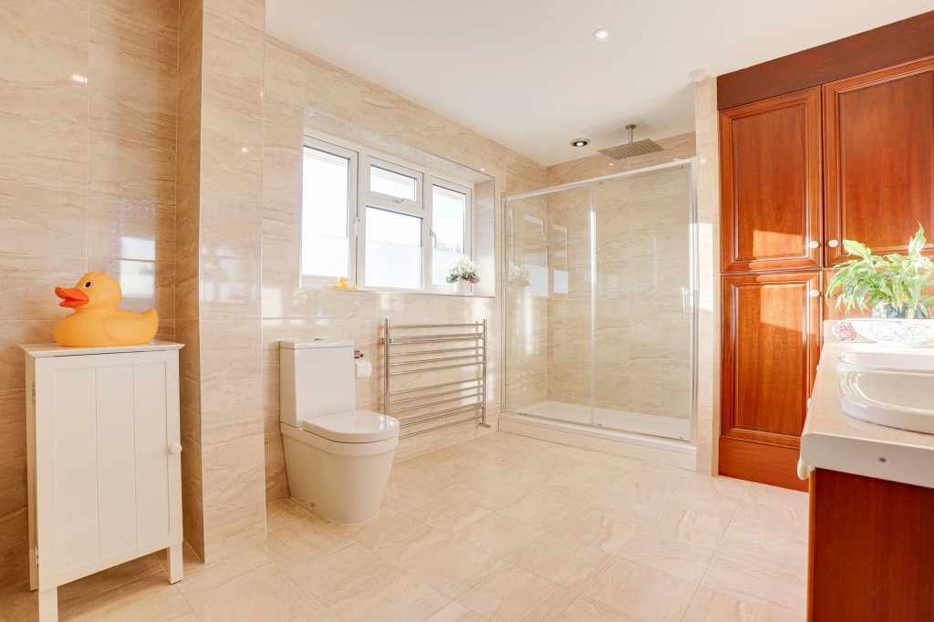 The Saucers, Scarrington, NG13