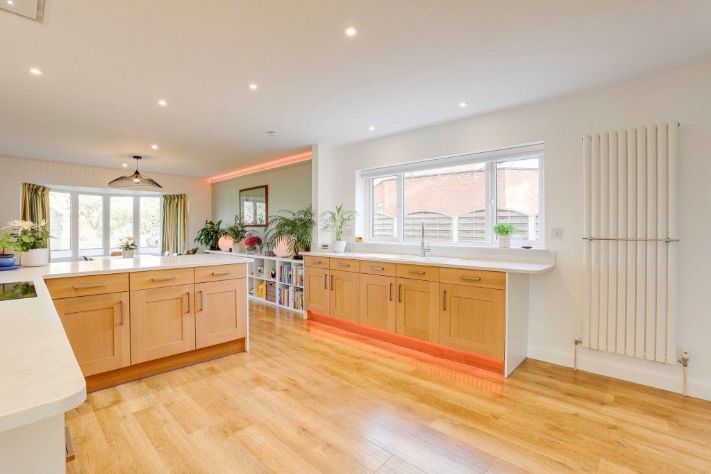 The Saucers, Scarrington, NG13