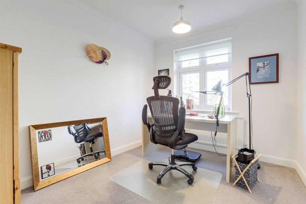 The Saucers, Scarrington, NG13