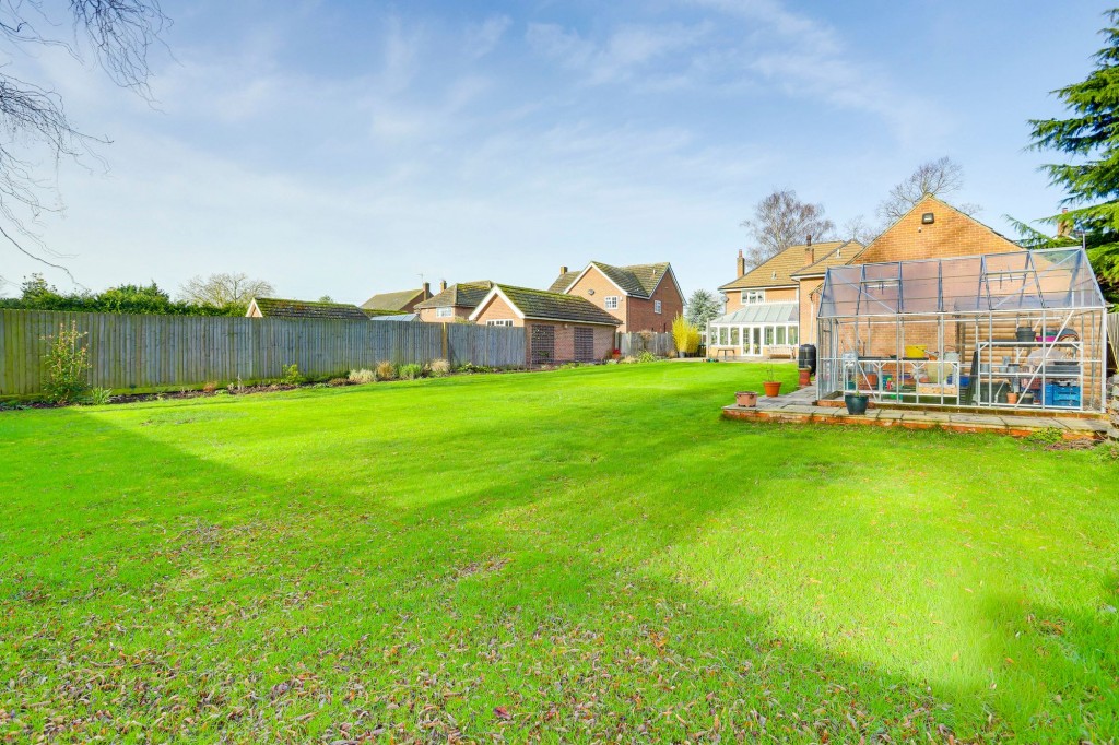 The Saucers, Scarrington, NG13