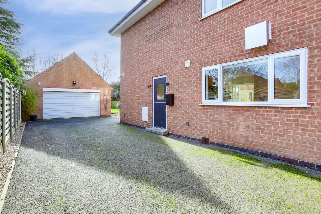 The Saucers, Scarrington, NG13