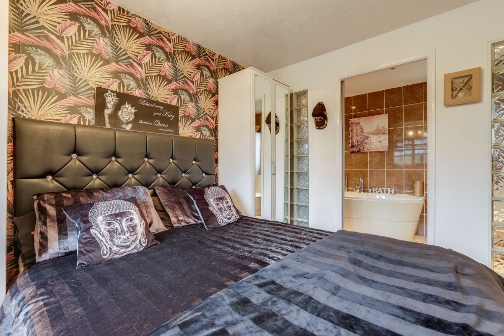 Little Hollies, Forest Town, NG19