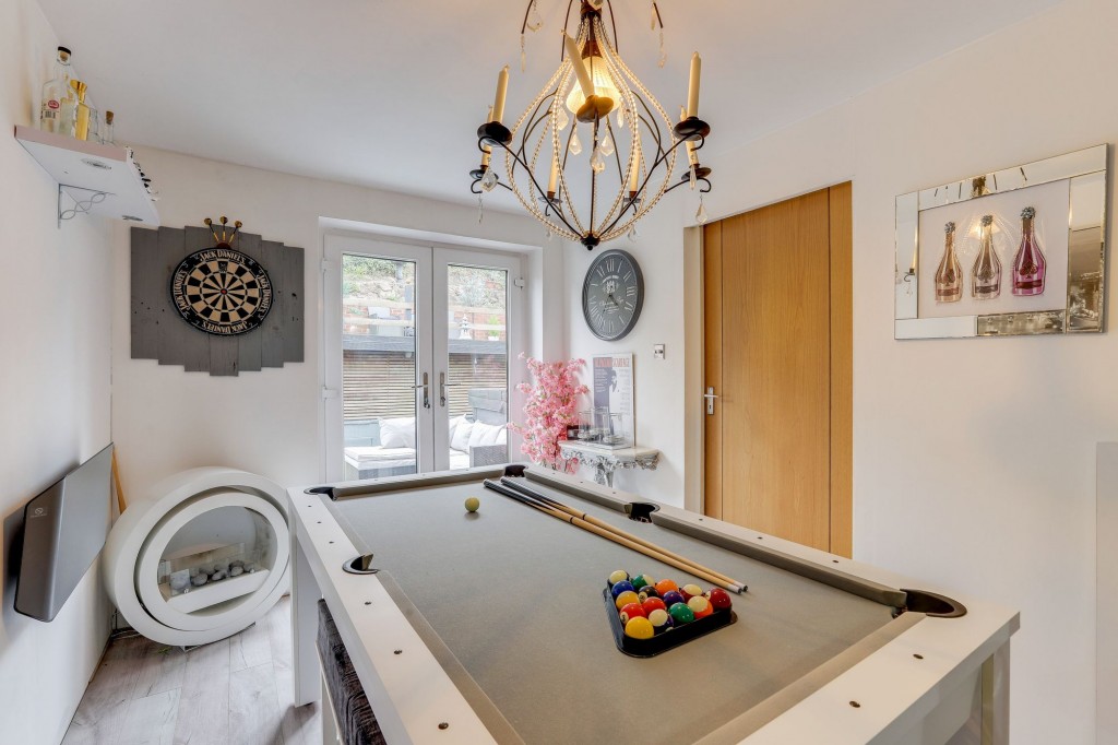 Little Hollies, Forest Town, NG19