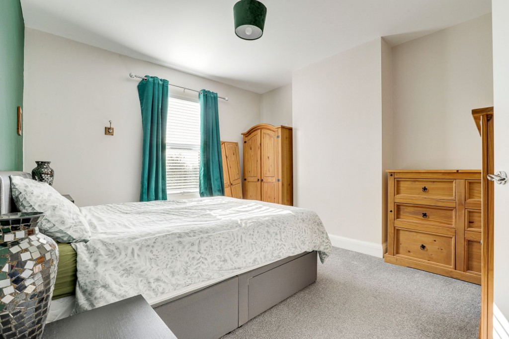 Gedling Road, Carlton, NG4