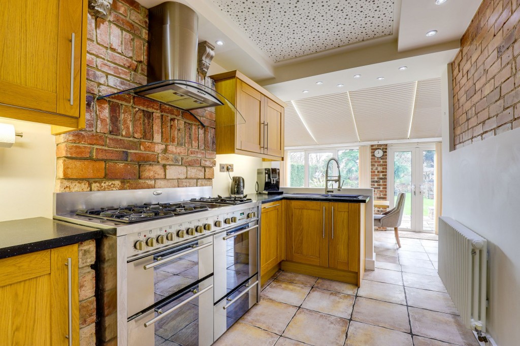 Avondale Road, Carlton, NG4