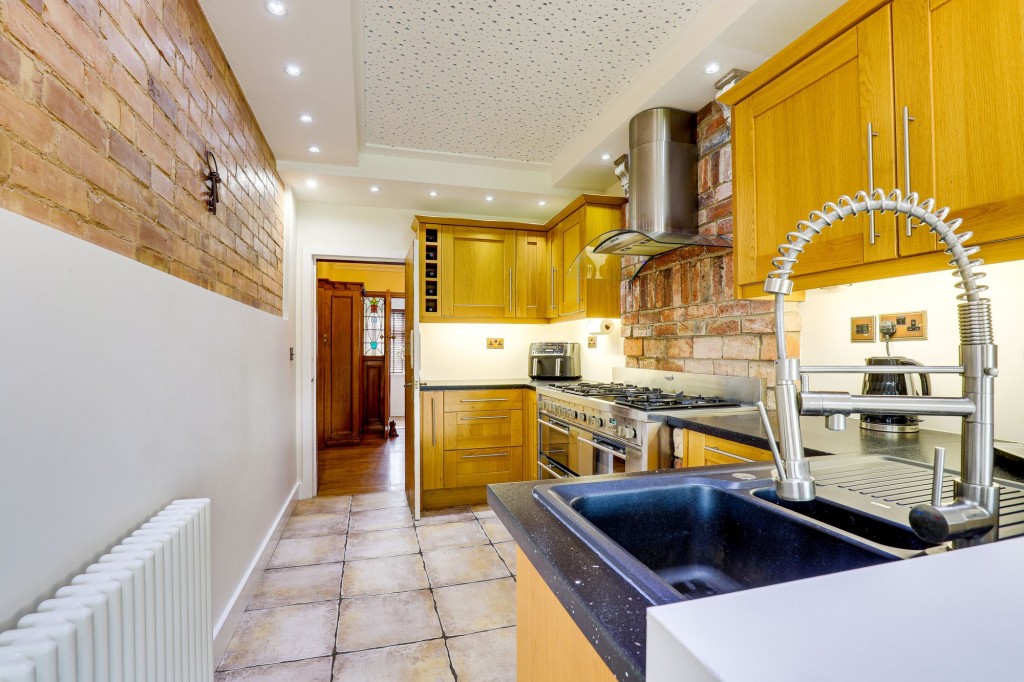 Avondale Road, Carlton, NG4