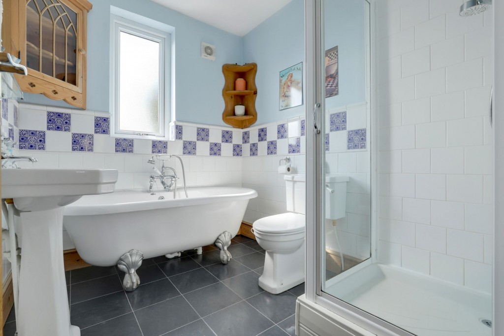 Avondale Road, Carlton, NG4
