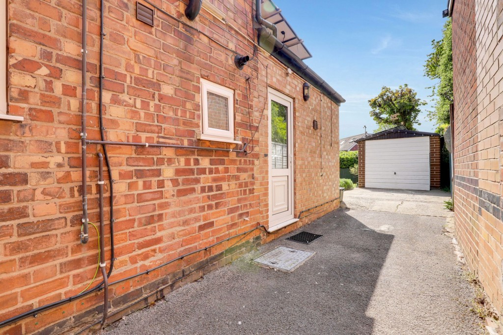 Avondale Road, Carlton, NG4