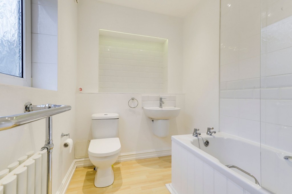 South View Road, Carlton, NG4